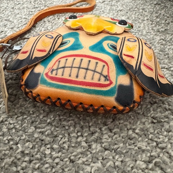 NWT Handcrafted Multicolor Leather Wallet Wristlet Native Totem‎ Coin Purse Bag - Picture 4 of 9